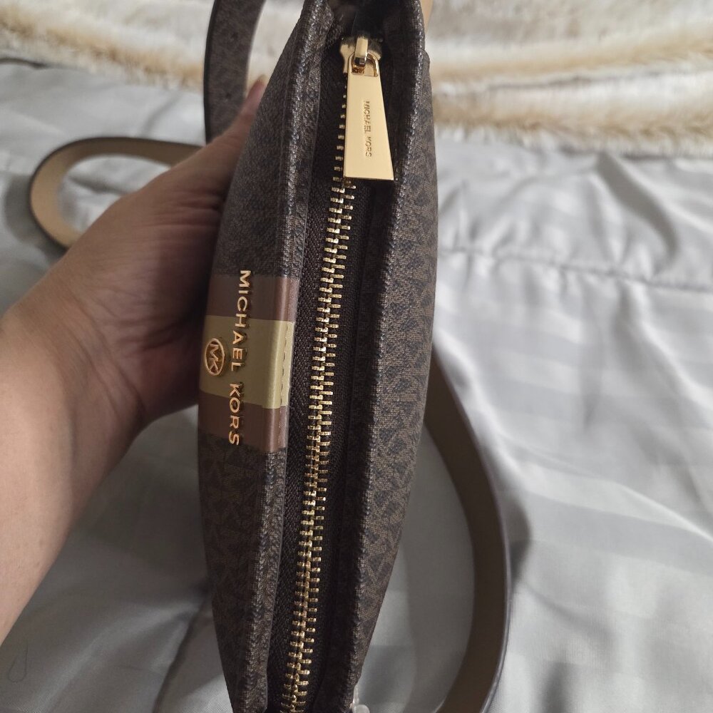 NWT - Michael Kors Belt Bag - Picture 5 of 9